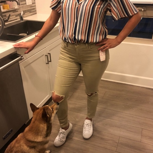 Free People distressed skinny jeans - Picture 3 of 7